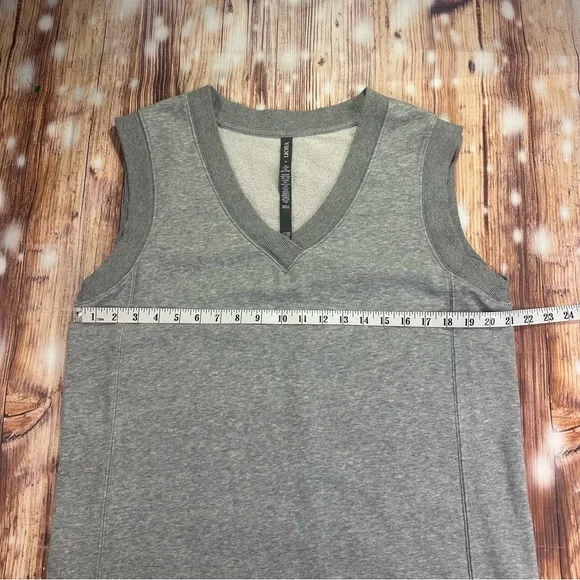Vuori Sedona Vest Dress Light Heather Women’s 
Size Medium - Picture 6 of 10